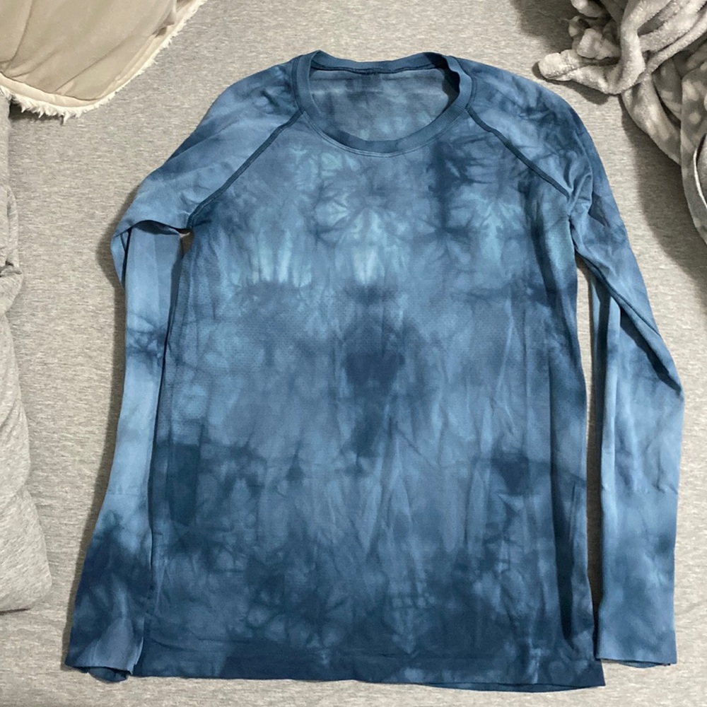Tie dye lululemon like new long sleeve swiftly tech